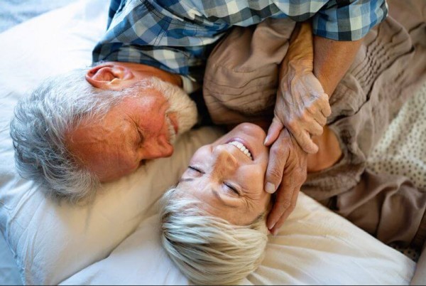 L'amour à tout âge : les rencontres pour seniors