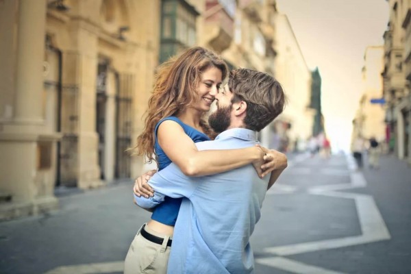 Les signes que vous êtes prêt(e) pour une relation sérieuse à Montpellier